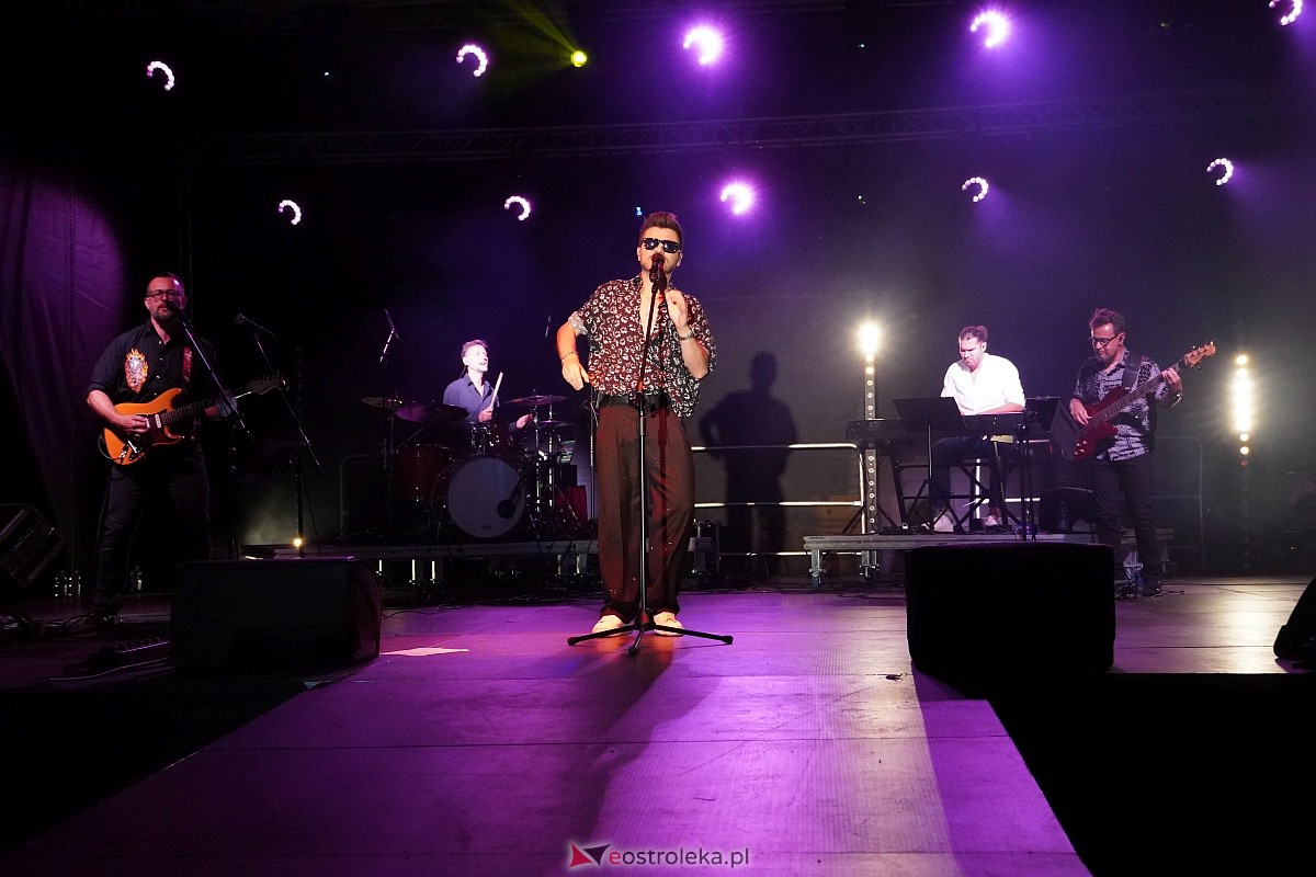 Dożynki gminne w Olszewie-Borkach - Łukasz Zagrobelny z zespołem [26.08.2023] - zdjęcie #50 - eOstroleka.pl