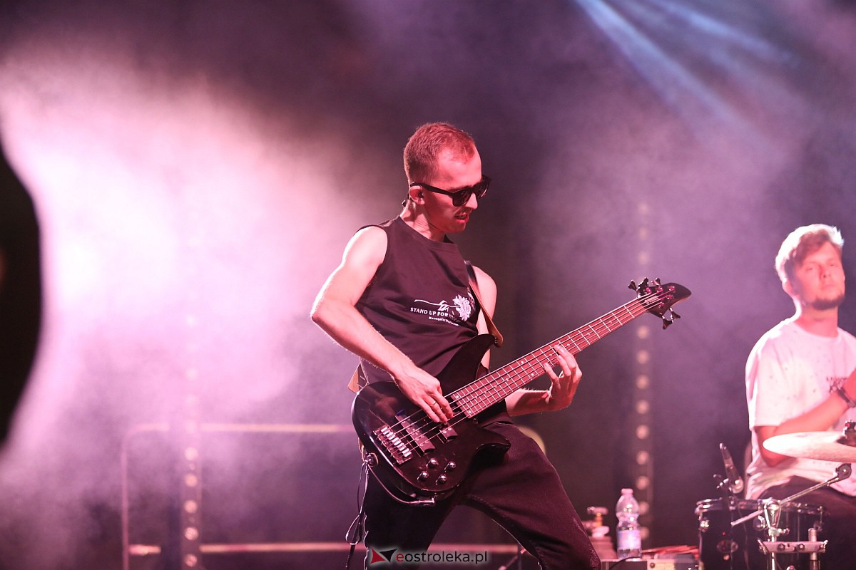 Spontan i Łobuzy na dożynkach w Olszewie-Borkach [26.08.2023] - zdjęcie #239 - eOstroleka.pl