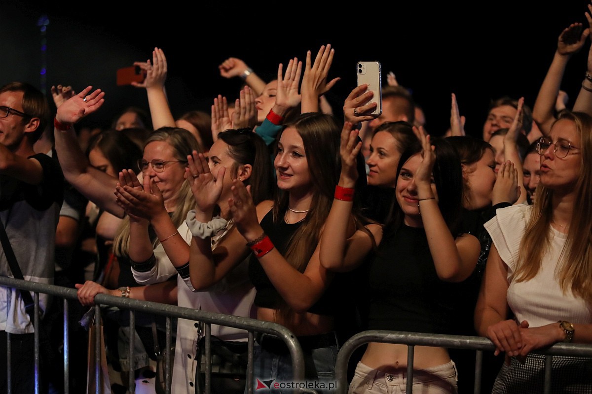 Spontan i Łobuzy na dożynkach w Olszewie-Borkach [26.08.2023] - zdjęcie #229 - eOstroleka.pl