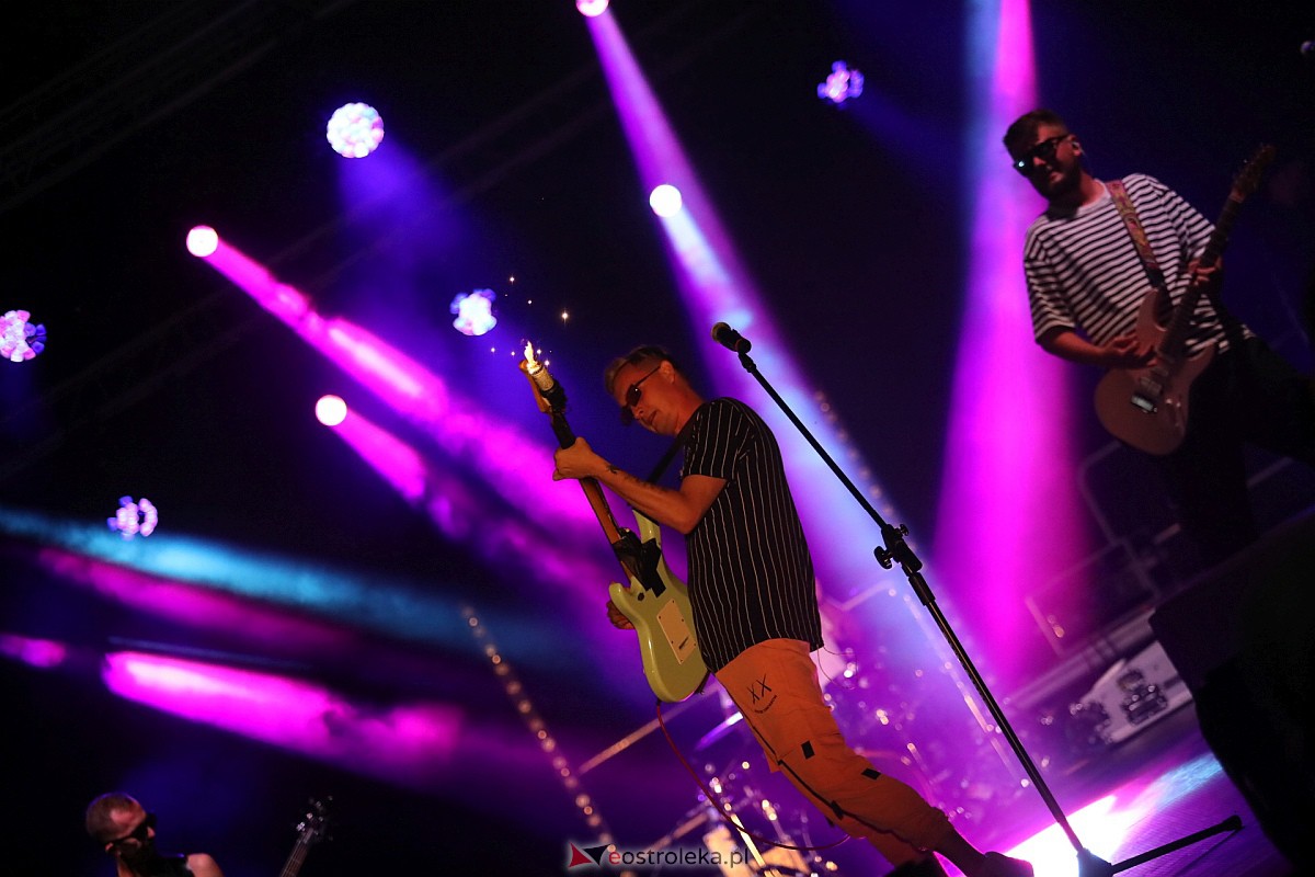 Spontan i Łobuzy na dożynkach w Olszewie-Borkach [26.08.2023] - zdjęcie #207 - eOstroleka.pl