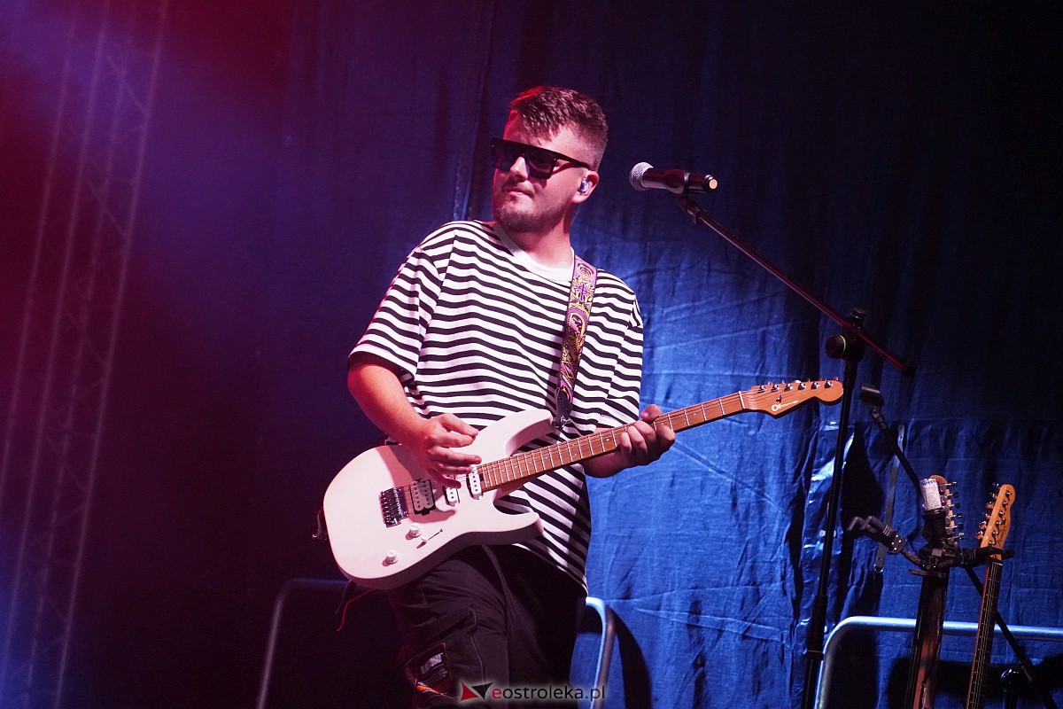 Spontan i Łobuzy na dożynkach w Olszewie-Borkach [26.08.2023] - zdjęcie #197 - eOstroleka.pl