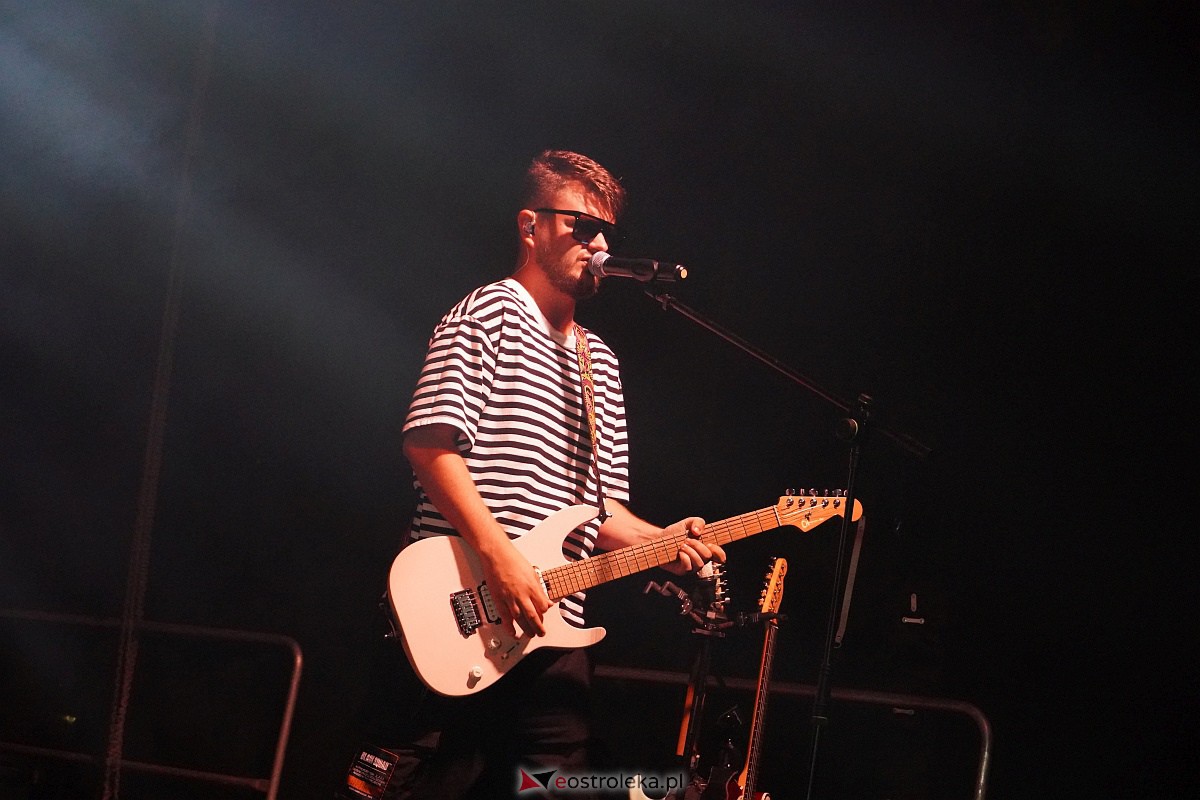 Spontan i Łobuzy na dożynkach w Olszewie-Borkach [26.08.2023] - zdjęcie #195 - eOstroleka.pl