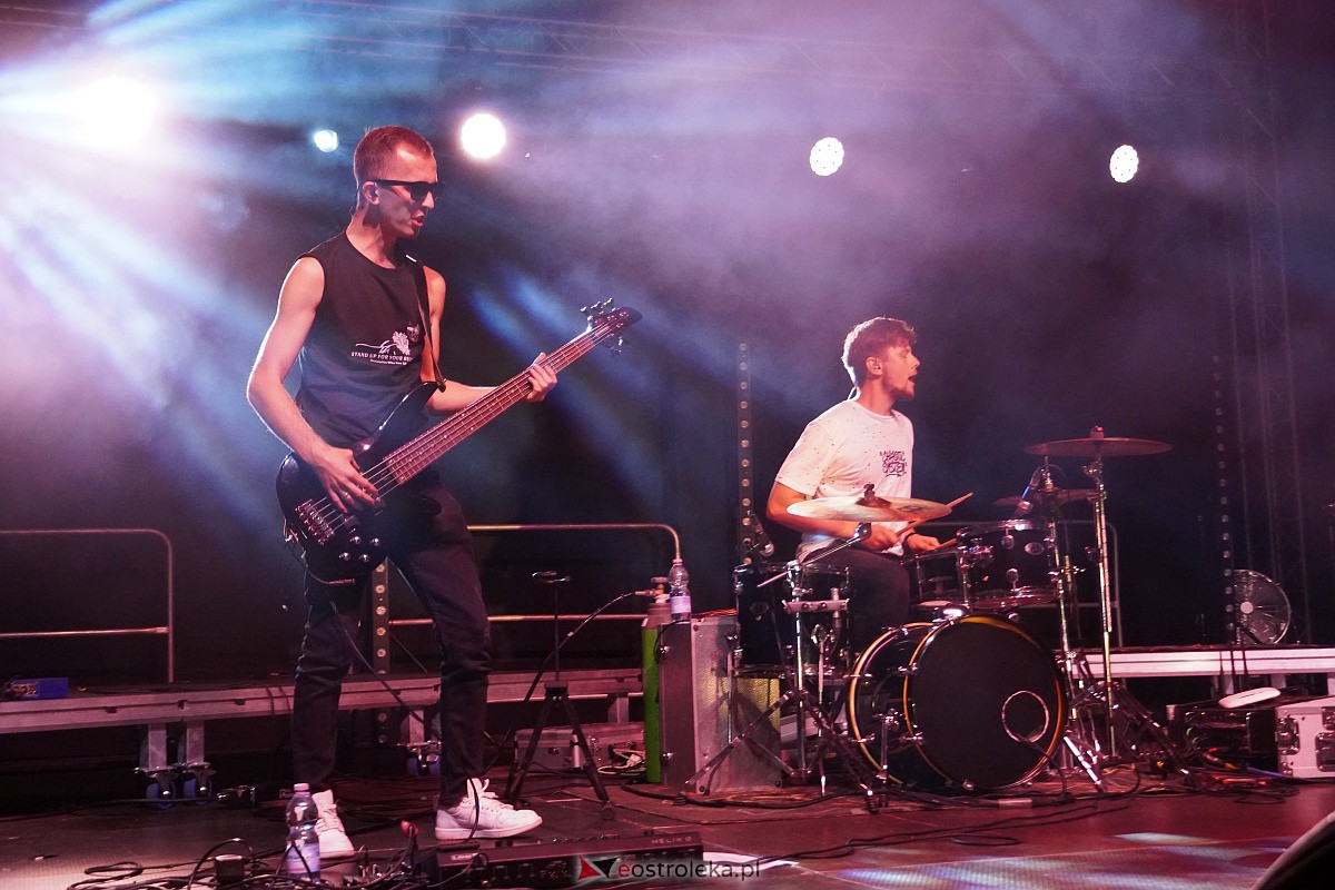 Spontan i Łobuzy na dożynkach w Olszewie-Borkach [26.08.2023] - zdjęcie #189 - eOstroleka.pl