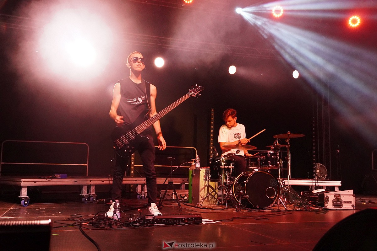 Spontan i Łobuzy na dożynkach w Olszewie-Borkach [26.08.2023] - zdjęcie #186 - eOstroleka.pl