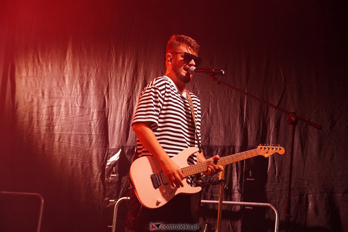 Spontan i Łobuzy na dożynkach w Olszewie-Borkach [26.08.2023] - zdjęcie #183 - eOstroleka.pl