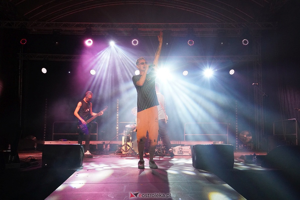 Spontan i Łobuzy na dożynkach w Olszewie-Borkach [26.08.2023] - zdjęcie #179 - eOstroleka.pl