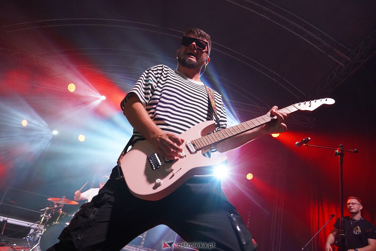 Spontan i Łobuzy na dożynkach w Olszewie-Borkach [26.08.2023] - zdjęcie #163 - eOstroleka.pl