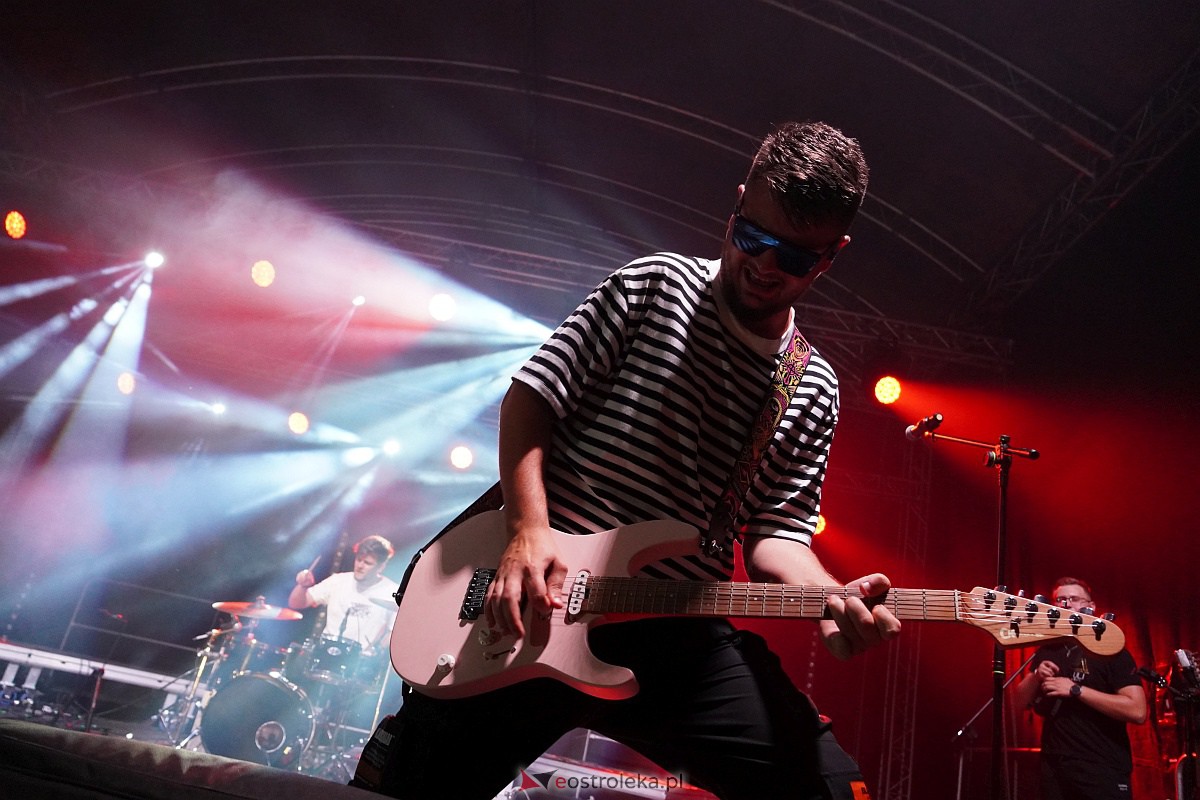 Spontan i Łobuzy na dożynkach w Olszewie-Borkach [26.08.2023] - zdjęcie #162 - eOstroleka.pl