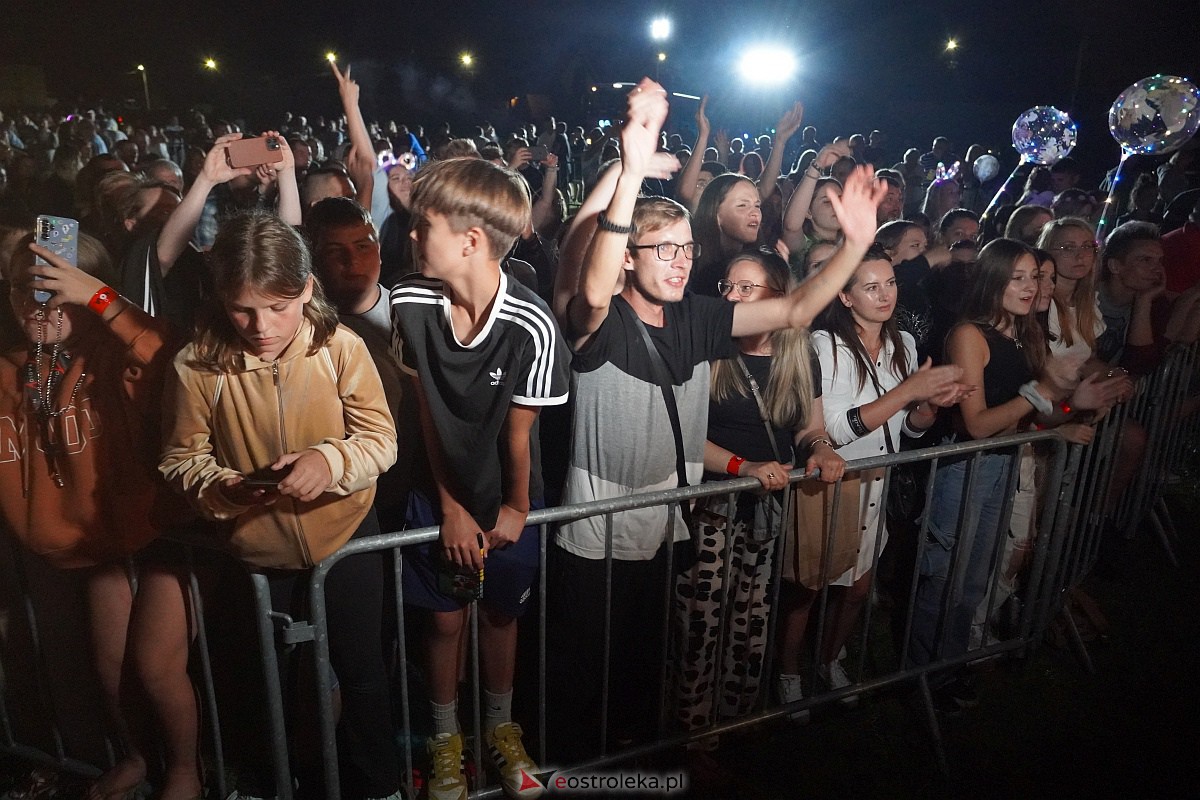 Spontan i Łobuzy na dożynkach w Olszewie-Borkach [26.08.2023] - zdjęcie #154 - eOstroleka.pl