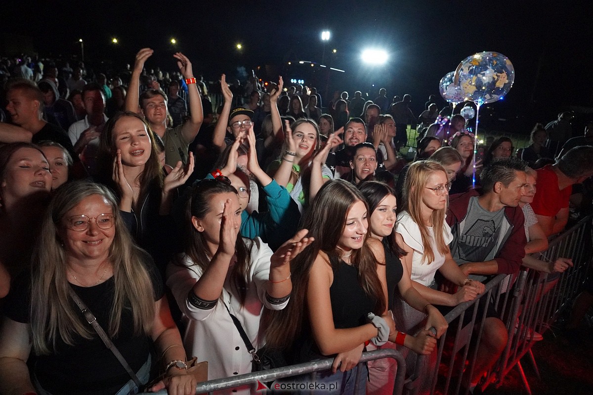 Spontan i Łobuzy na dożynkach w Olszewie-Borkach [26.08.2023] - zdjęcie #151 - eOstroleka.pl