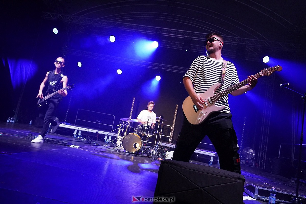 Spontan i Łobuzy na dożynkach w Olszewie-Borkach [26.08.2023] - zdjęcie #144 - eOstroleka.pl