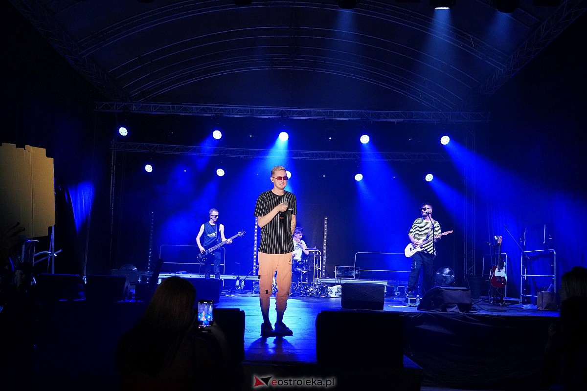 Spontan i Łobuzy na dożynkach w Olszewie-Borkach [26.08.2023] - zdjęcie #141 - eOstroleka.pl