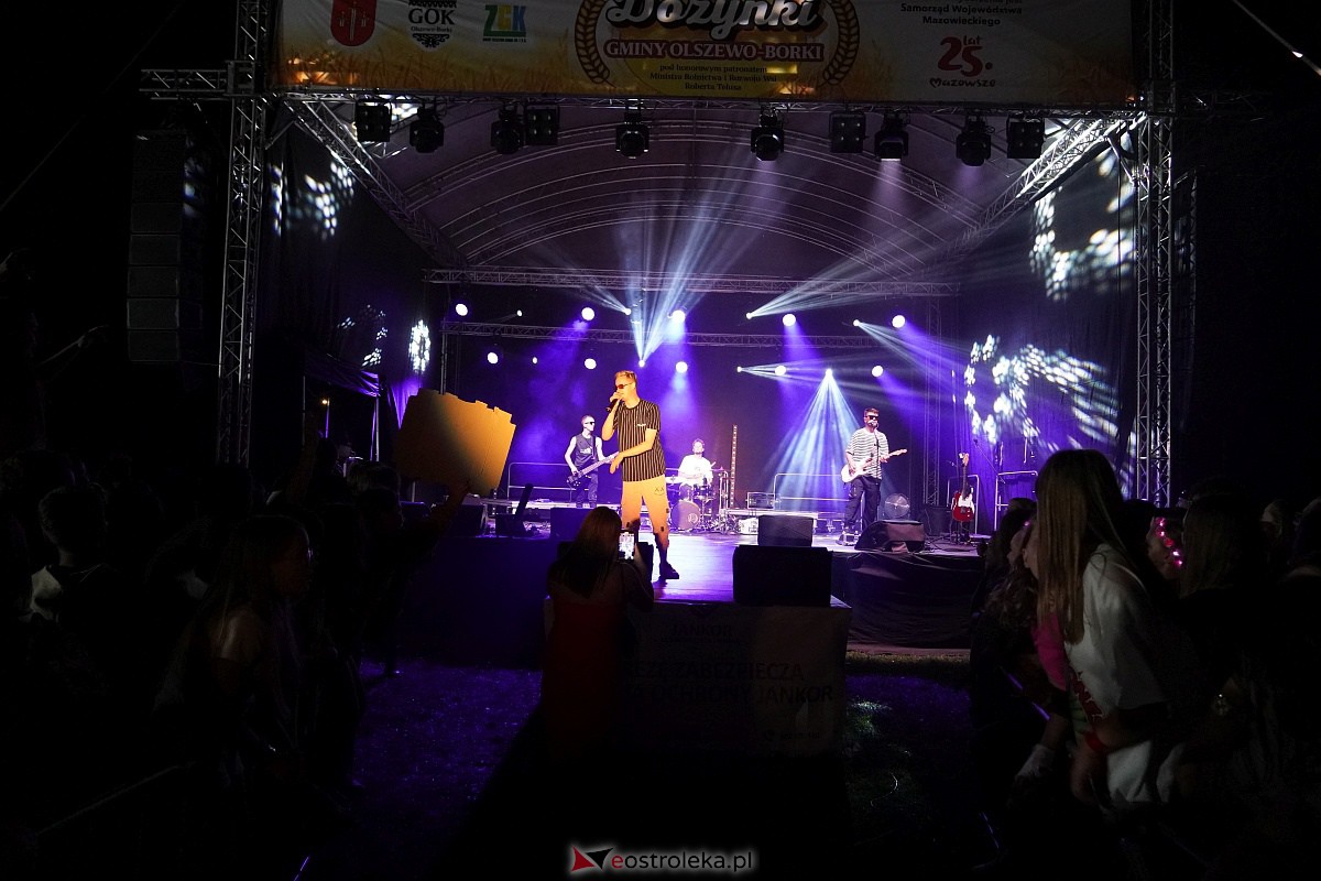 Spontan i Łobuzy na dożynkach w Olszewie-Borkach [26.08.2023] - zdjęcie #139 - eOstroleka.pl