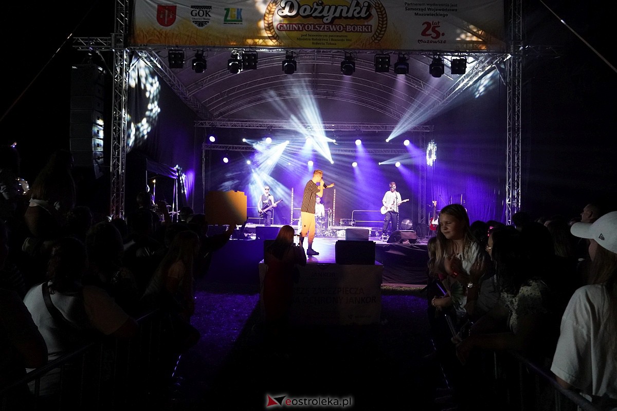 Spontan i Łobuzy na dożynkach w Olszewie-Borkach [26.08.2023] - zdjęcie #138 - eOstroleka.pl