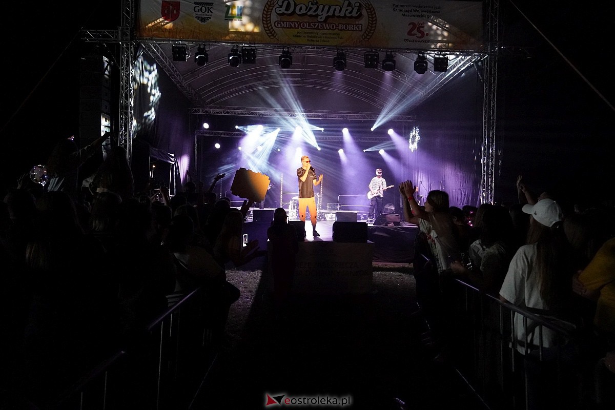 Spontan i Łobuzy na dożynkach w Olszewie-Borkach [26.08.2023] - zdjęcie #135 - eOstroleka.pl