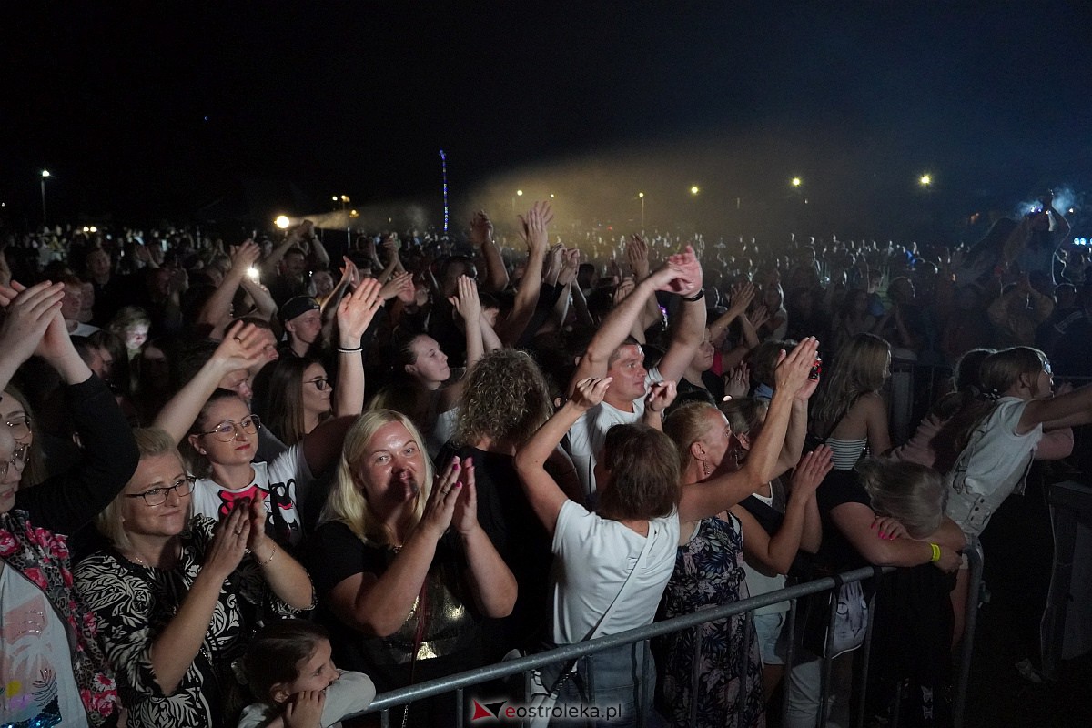 Spontan i Łobuzy na dożynkach w Olszewie-Borkach [26.08.2023] - zdjęcie #127 - eOstroleka.pl