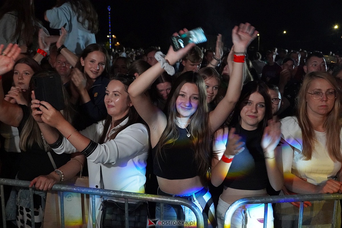 Spontan i Łobuzy na dożynkach w Olszewie-Borkach [26.08.2023] - zdjęcie #120 - eOstroleka.pl