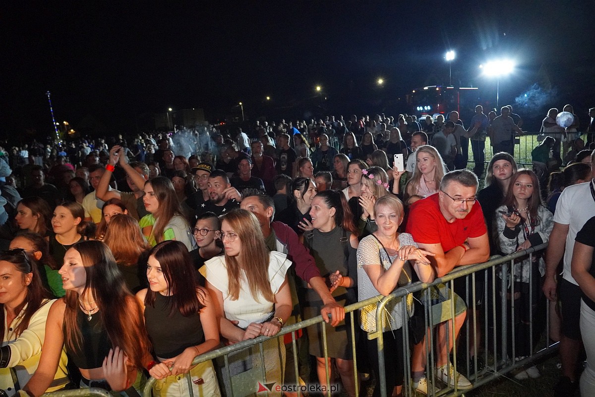 Spontan i Łobuzy na dożynkach w Olszewie-Borkach [26.08.2023] - zdjęcie #117 - eOstroleka.pl