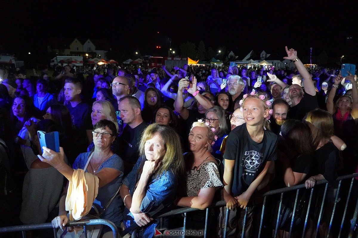 Spontan i Łobuzy na dożynkach w Olszewie-Borkach [26.08.2023] - zdjęcie #103 - eOstroleka.pl