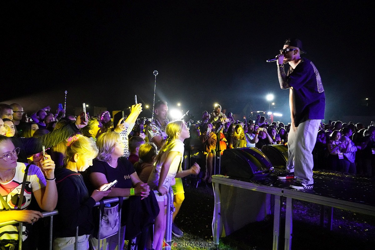 Spontan i Łobuzy na dożynkach w Olszewie-Borkach [26.08.2023] - zdjęcie #98 - eOstroleka.pl