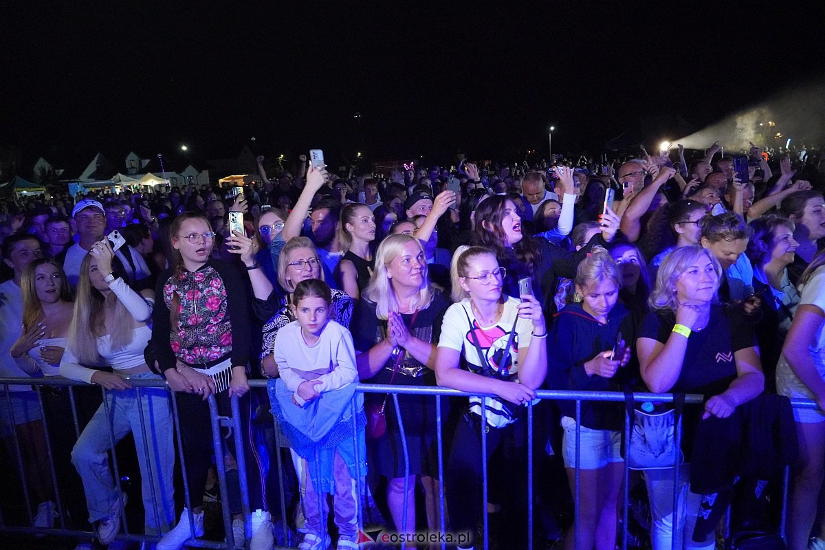 Spontan i Łobuzy na dożynkach w Olszewie-Borkach [26.08.2023] - zdjęcie #68 - eOstroleka.pl