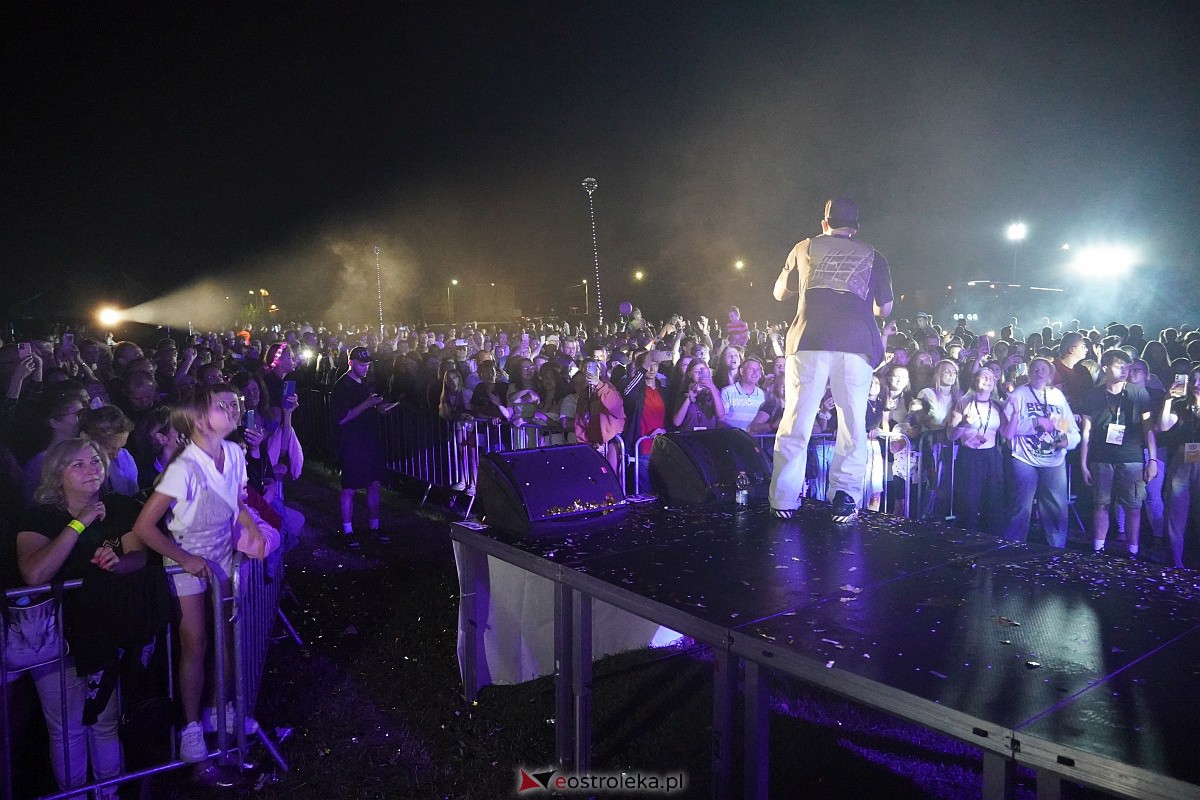 Spontan i Łobuzy na dożynkach w Olszewie-Borkach [26.08.2023] - zdjęcie #63 - eOstroleka.pl