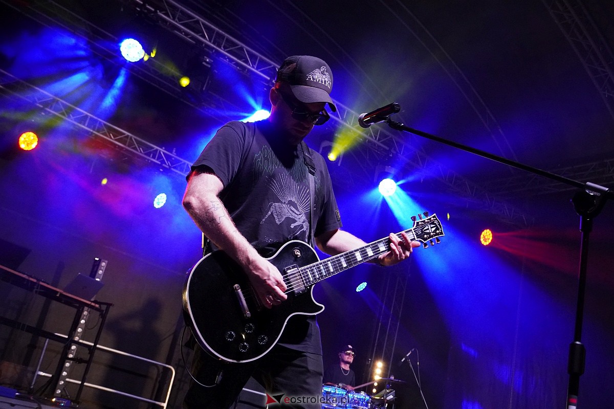 Spontan i Łobuzy na dożynkach w Olszewie-Borkach [26.08.2023] - zdjęcie #36 - eOstroleka.pl