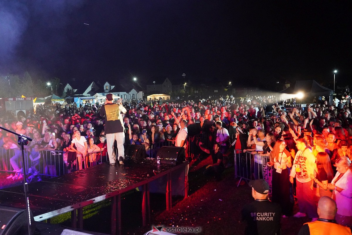 Spontan i Łobuzy na dożynkach w Olszewie-Borkach [26.08.2023] - zdjęcie #33 - eOstroleka.pl