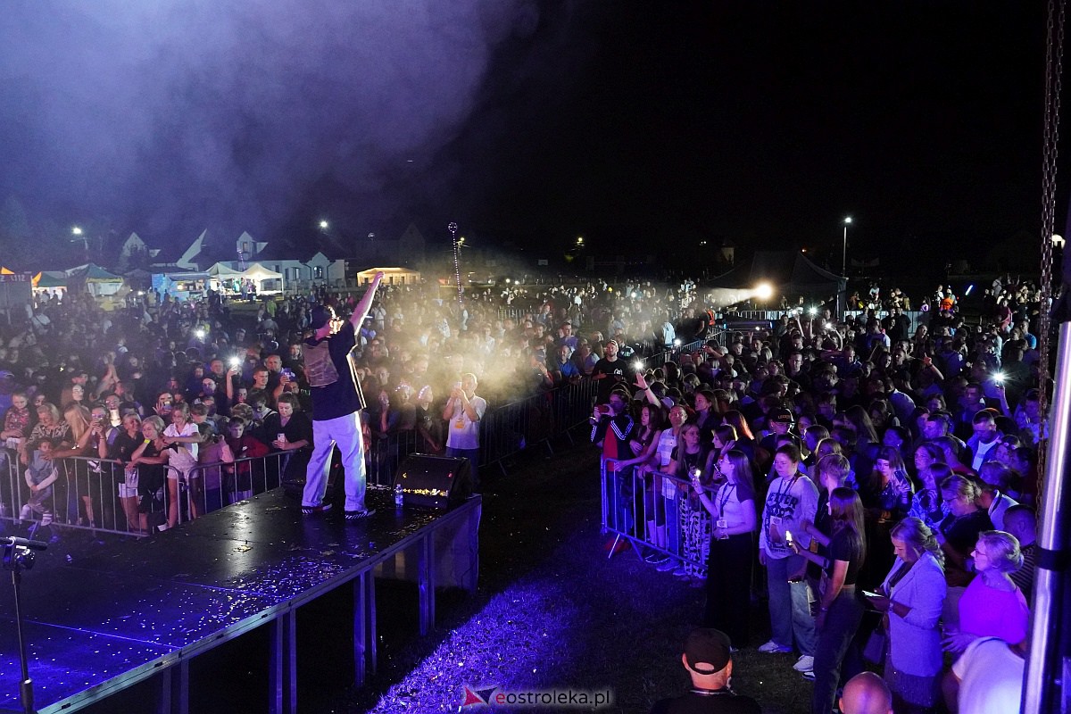 Spontan i Łobuzy na dożynkach w Olszewie-Borkach [26.08.2023] - zdjęcie #30 - eOstroleka.pl