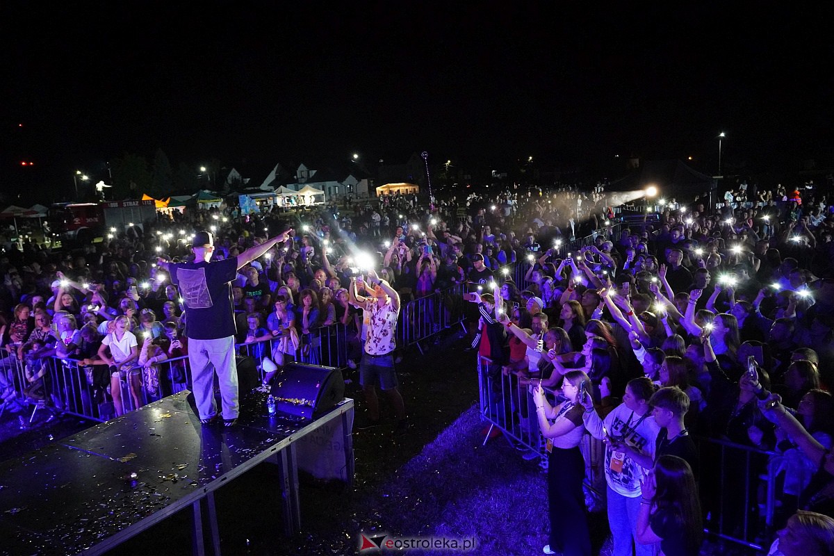 Spontan i Łobuzy na dożynkach w Olszewie-Borkach [26.08.2023] - zdjęcie #23 - eOstroleka.pl