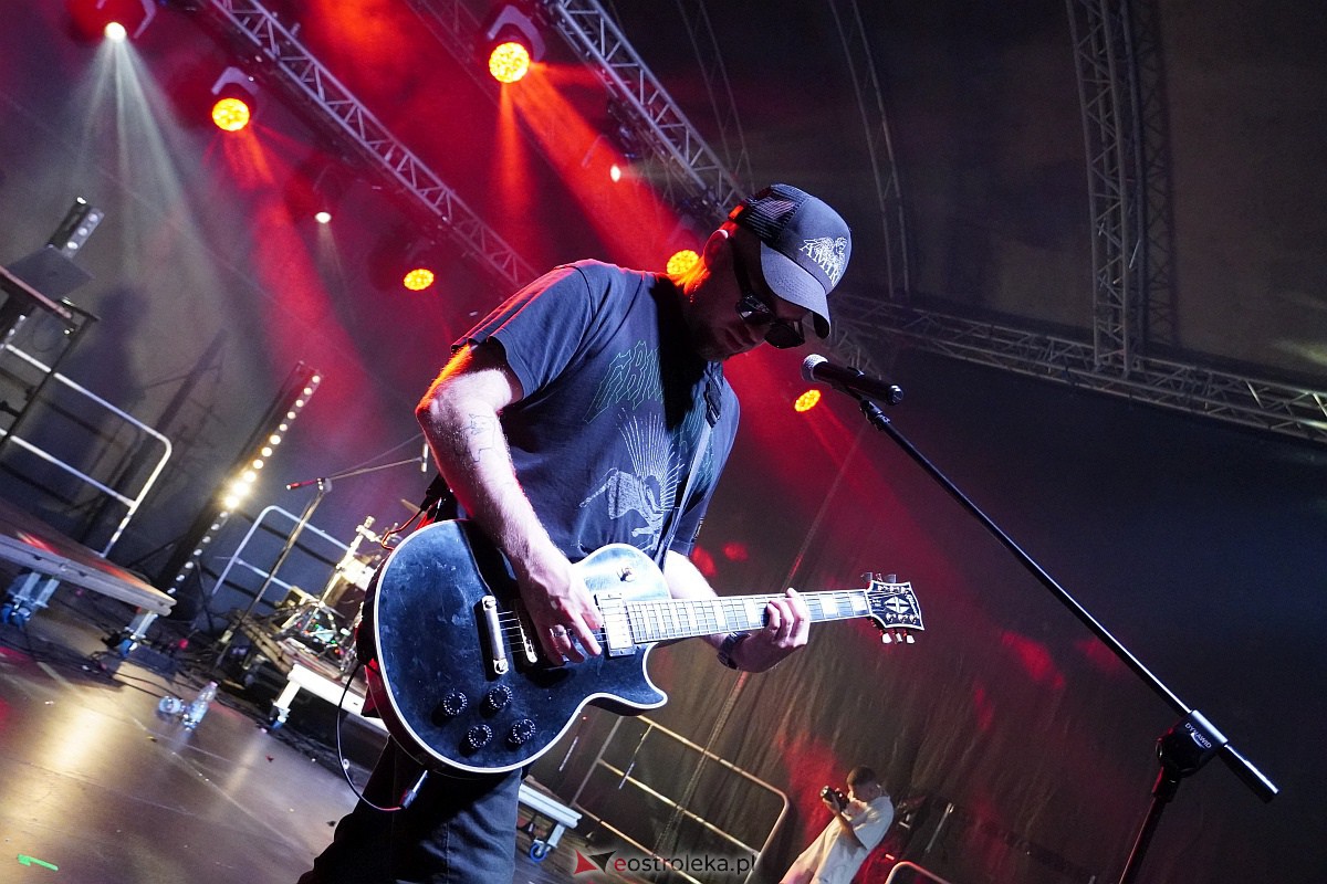 Spontan i Łobuzy na dożynkach w Olszewie-Borkach [26.08.2023] - zdjęcie #18 - eOstroleka.pl