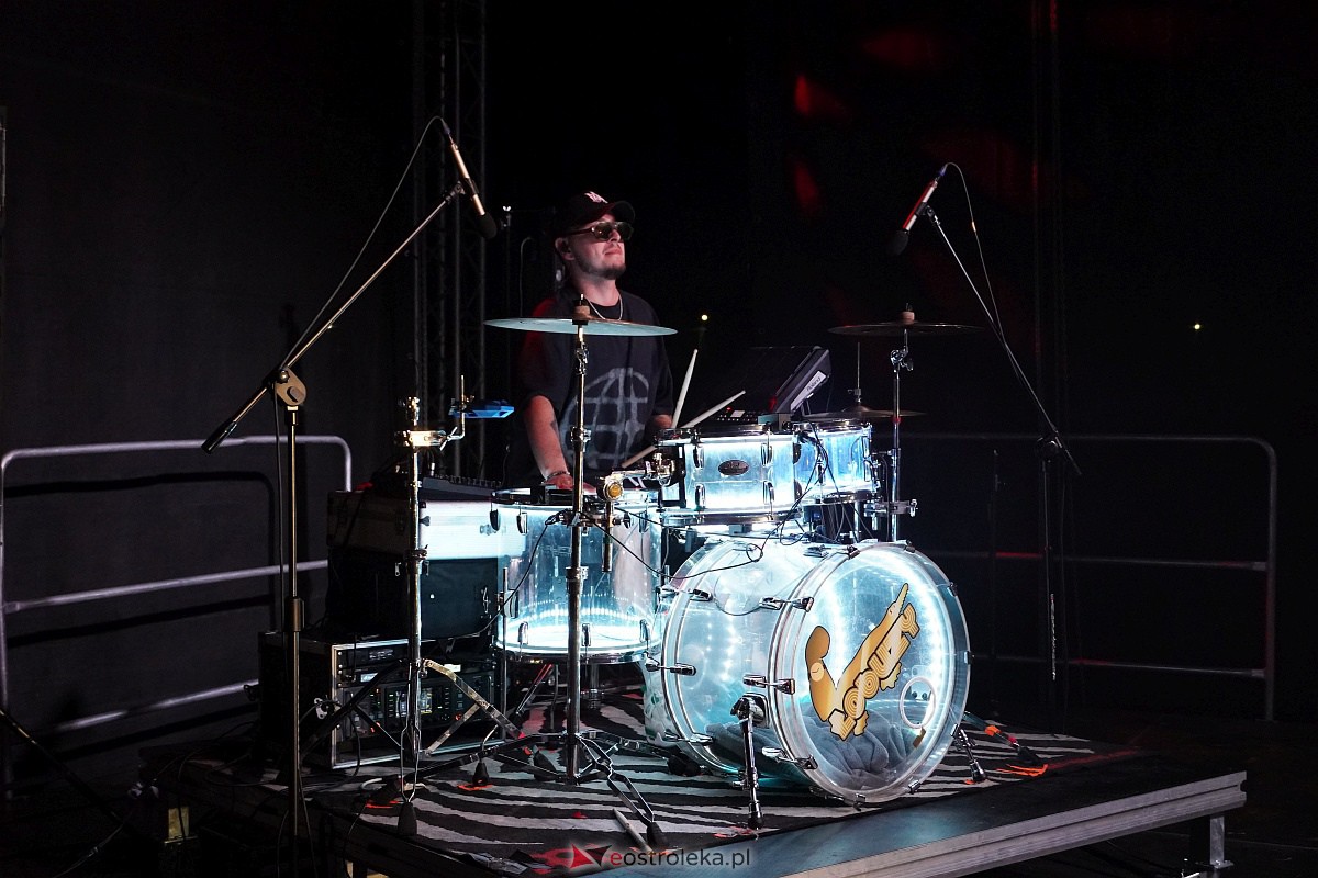 Spontan i Łobuzy na dożynkach w Olszewie-Borkach [26.08.2023] - zdjęcie #7 - eOstroleka.pl