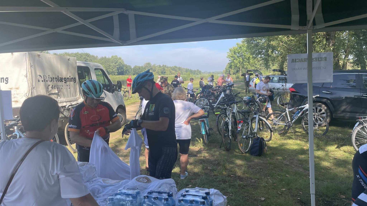 Rajd Rowerowy „Rowerem przez historię” [26.08.2023] - zdjęcie #42 - eOstroleka.pl