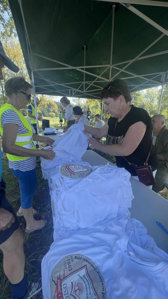 Rajd Rowerowy „Rowerem przez historię” [26.08.2023] - zdjęcie #36 - eOstroleka.pl