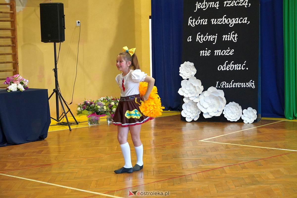 Uroczystość wręczania aktów nadania stopnia awansu nauczycielom mianowanym w Ostrołęce [28.08.2023] - zdjęcie #13 - eOstroleka.pl