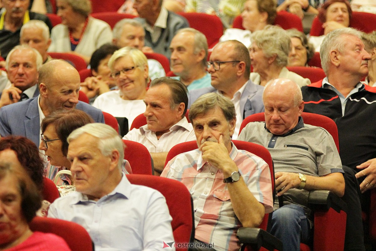 Minister Edukacji i Nauki Przemysław Czarnek w Ostrołęce [28.08.2023] - zdjęcie #48 - eOstroleka.pl