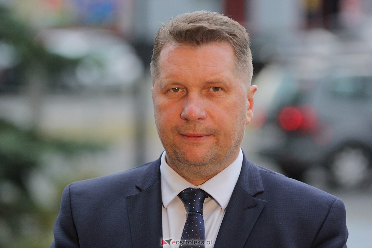 Minister Edukacji i Nauki Przemysław Czarnek w Ostrołęce [28.08.2023] - zdjęcie #35 - eOstroleka.pl