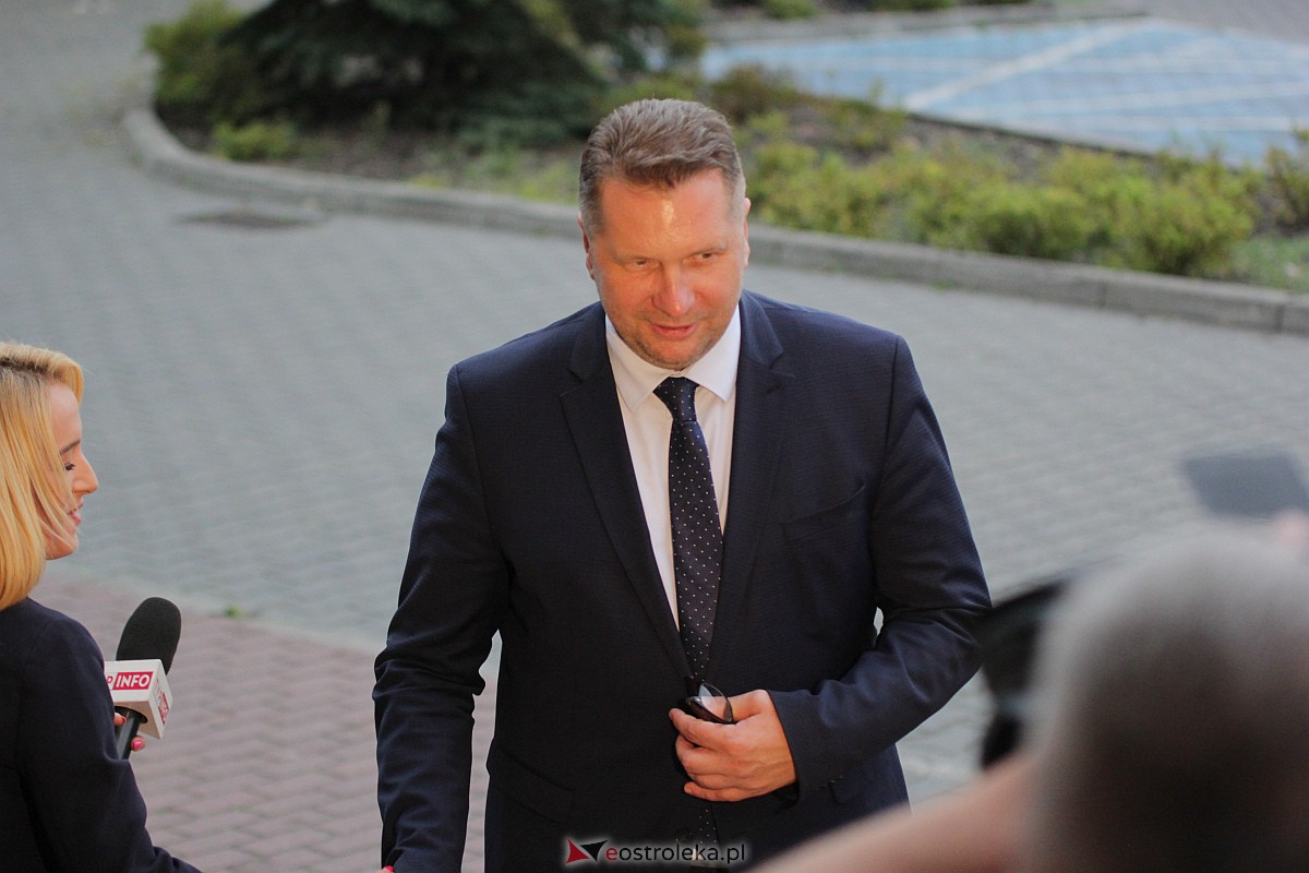 Minister Edukacji i Nauki Przemysław Czarnek w Ostrołęce [28.08.2023] - zdjęcie #31 - eOstroleka.pl
