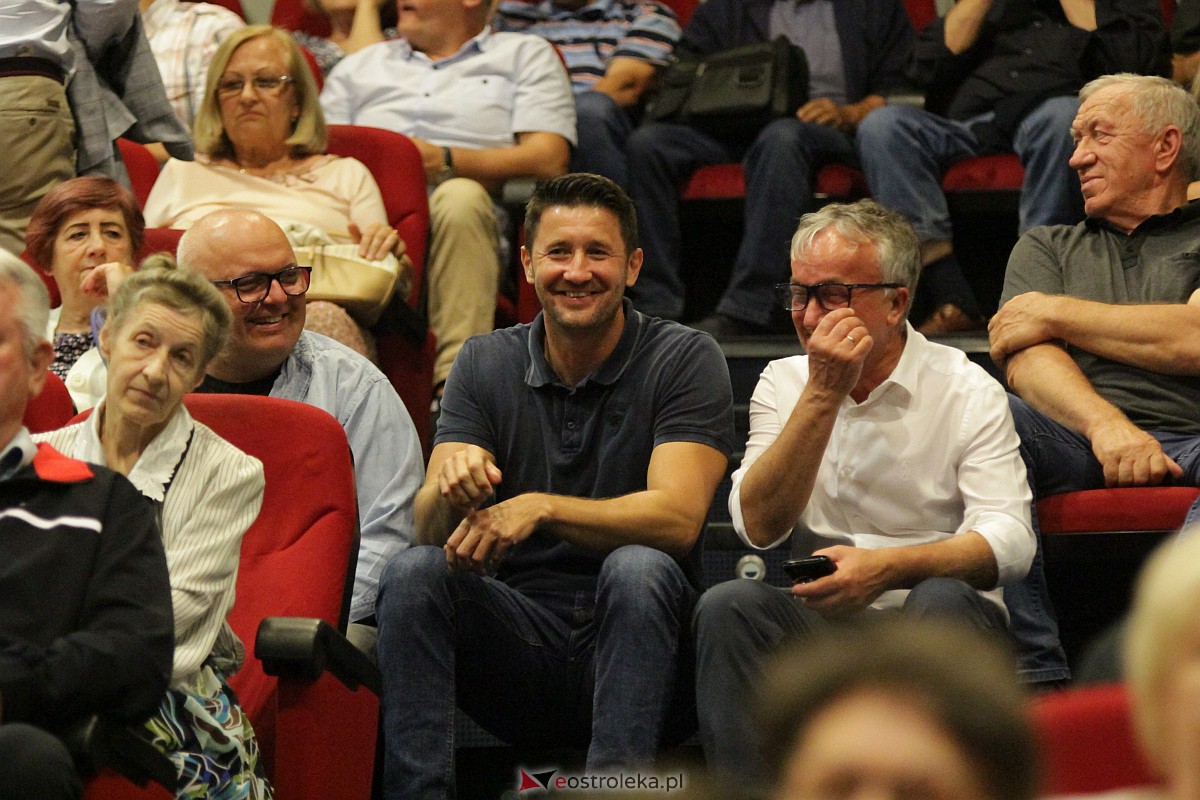 Minister Edukacji i Nauki Przemysław Czarnek w Ostrołęce [28.08.2023] - zdjęcie #30 - eOstroleka.pl