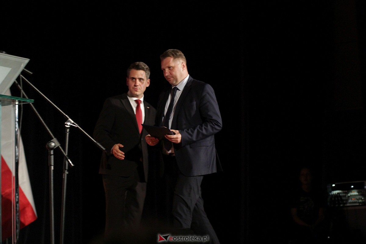 Minister Edukacji i Nauki Przemysław Czarnek w Ostrołęce [28.08.2023] - zdjęcie #25 - eOstroleka.pl