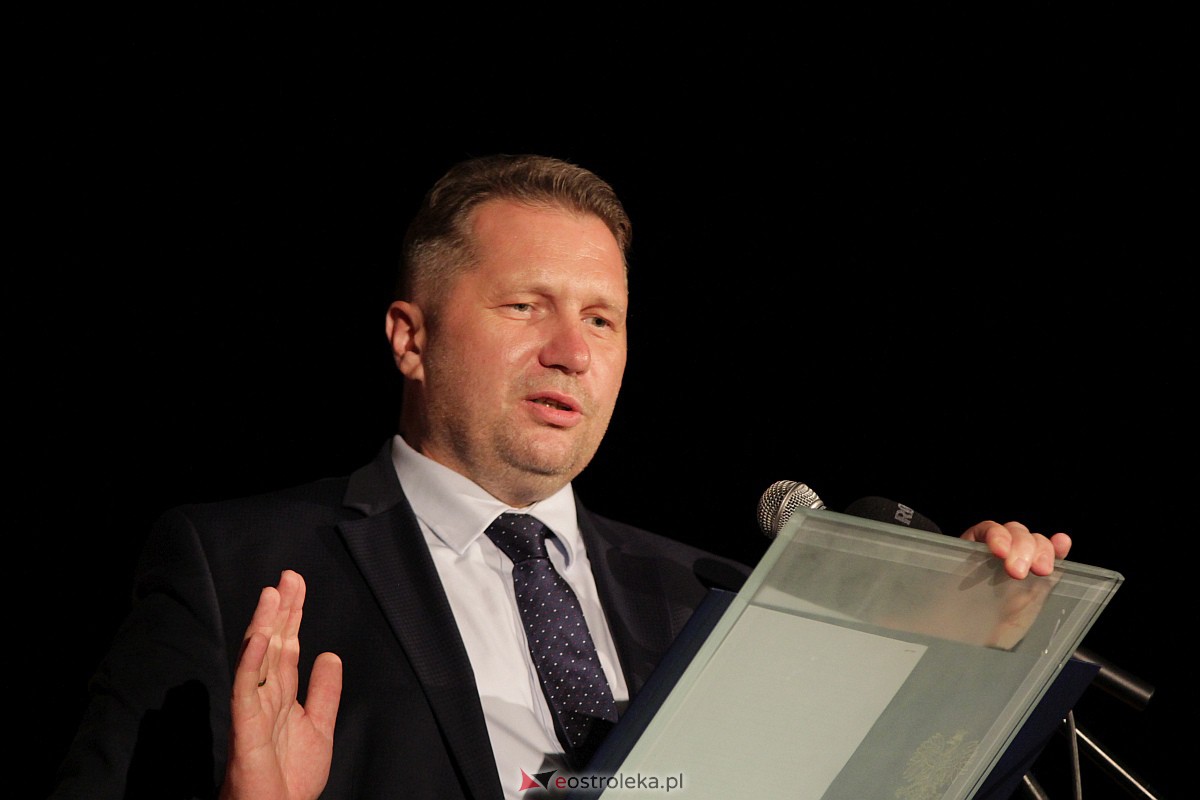Minister Edukacji i Nauki Przemysław Czarnek w Ostrołęce [28.08.2023] - zdjęcie #22 - eOstroleka.pl