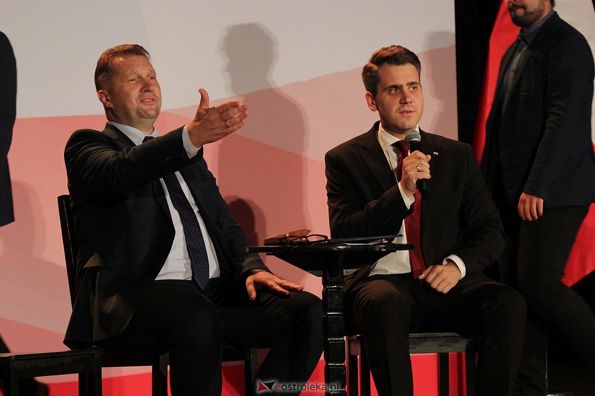 Minister Edukacji i Nauki Przemysław Czarnek w Ostrołęce [28.08.2023] - zdjęcie #21 - eOstroleka.pl