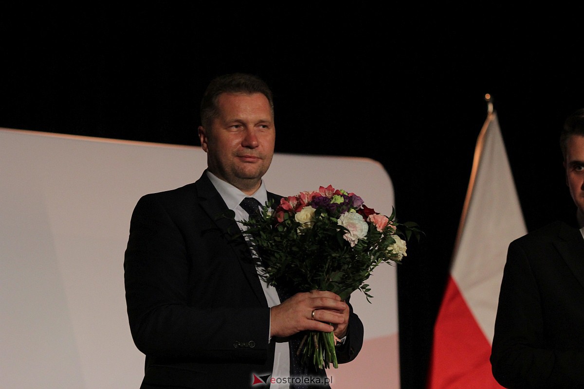 Minister Edukacji i Nauki Przemysław Czarnek w Ostrołęce [28.08.2023] - zdjęcie #8 - eOstroleka.pl