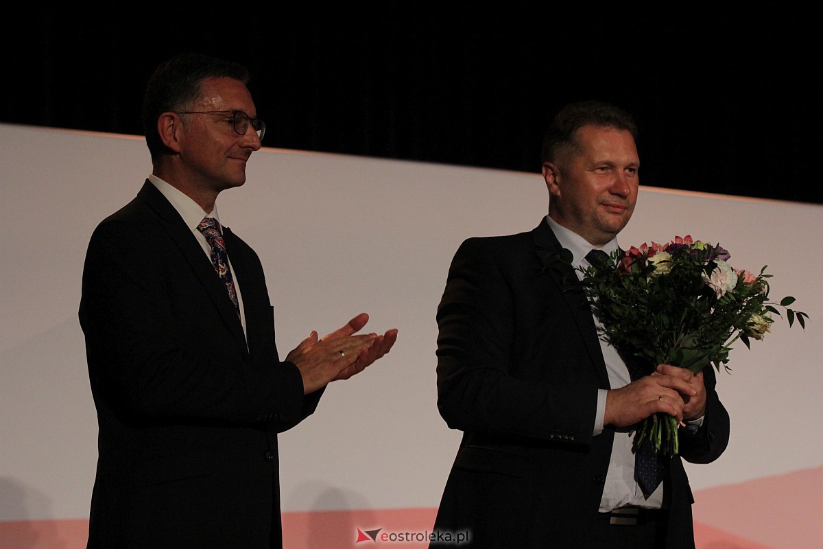 Minister Edukacji i Nauki Przemysław Czarnek w Ostrołęce [28.08.2023] - zdjęcie #4 - eOstroleka.pl