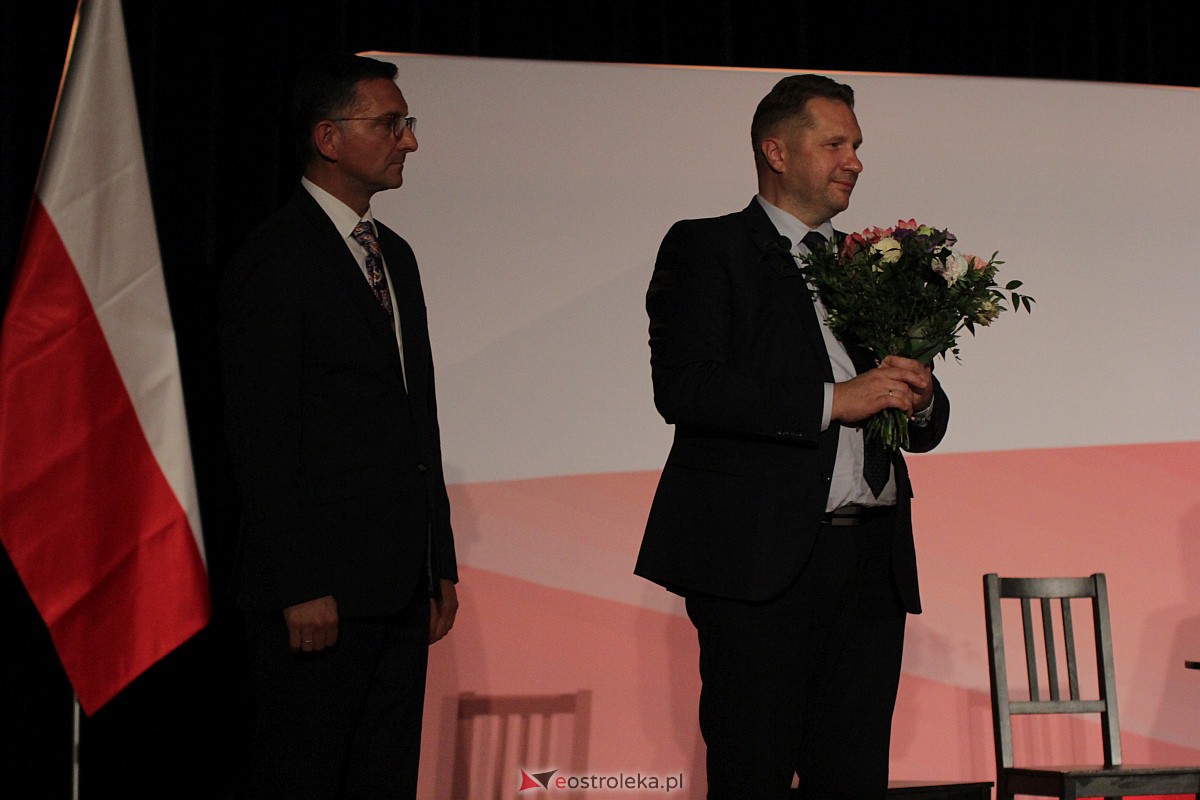 Minister Edukacji i Nauki Przemysław Czarnek w Ostrołęce [28.08.2023] - zdjęcie #3 - eOstroleka.pl