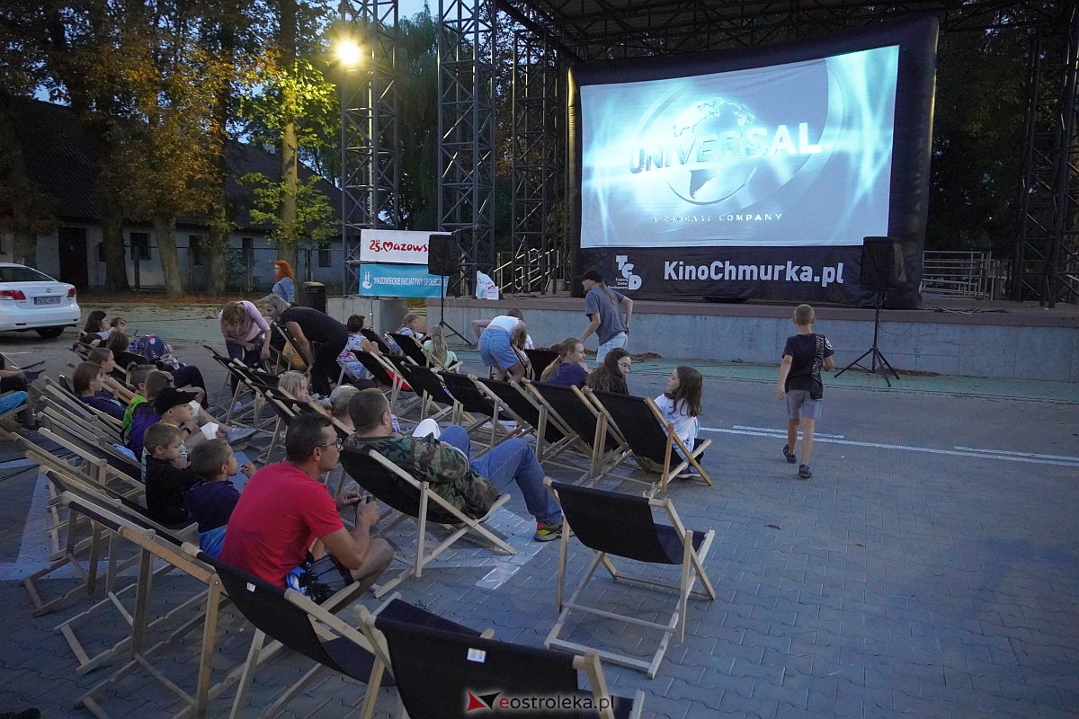 Kino letnie w Ostrołęce. Seans na osiedlu Stacja [29.08.2023] - zdjęcie #66 - eOstroleka.pl