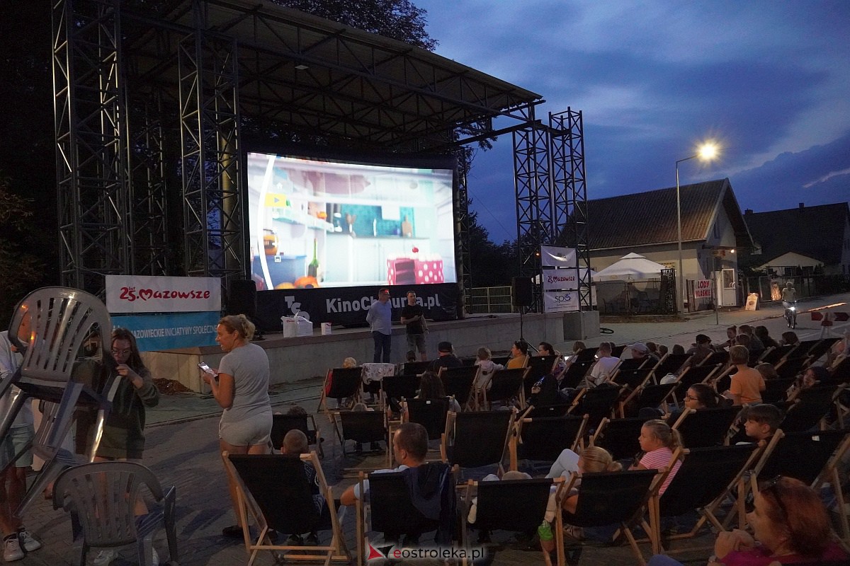 Kino letnie w Ostrołęce. Seans na osiedlu Stacja [29.08.2023] - zdjęcie #40 - eOstroleka.pl