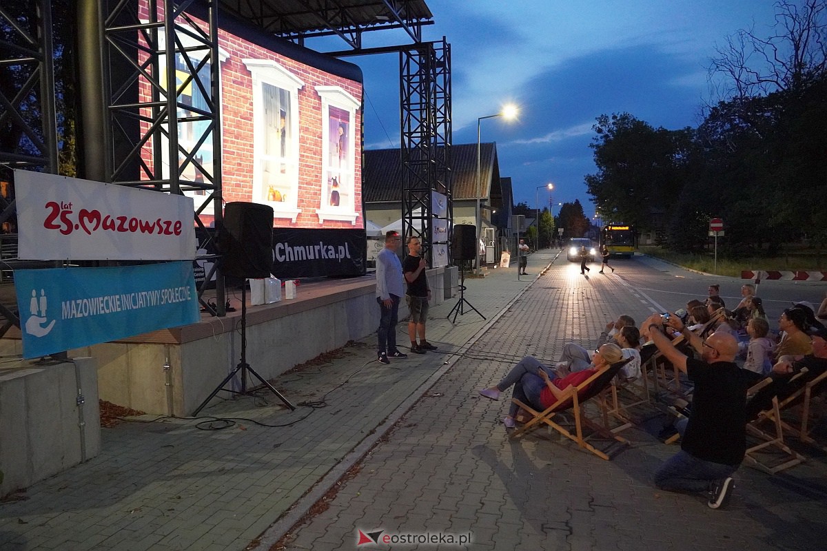 Kino letnie w Ostrołęce. Seans na osiedlu Stacja [29.08.2023] - zdjęcie #35 - eOstroleka.pl