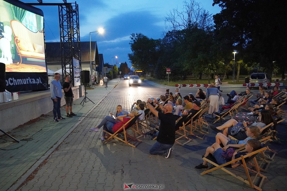Kino letnie w Ostrołęce. Seans na osiedlu Stacja [29.08.2023] - zdjęcie #34 - eOstroleka.pl