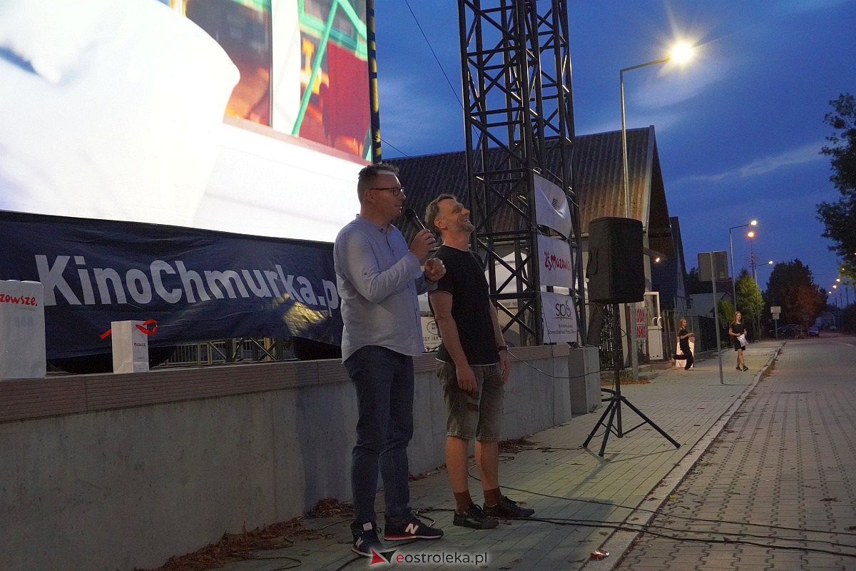 Kino letnie w Ostrołęce. Seans na osiedlu Stacja [29.08.2023] - zdjęcie #26 - eOstroleka.pl